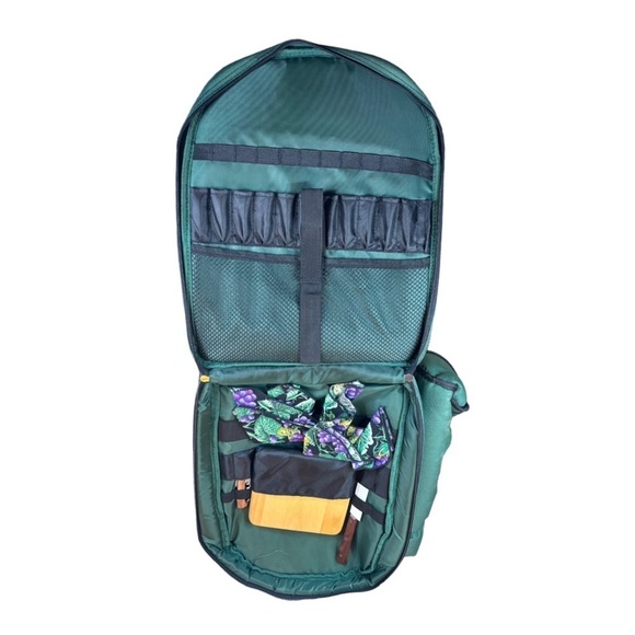 Picnic Time Green Backpack w/Insulated Bottle Holder Cutting Board Corkscrew etc - Picture 9 of 15